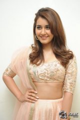 Raashi Khanna at Jil Movie Audio Launch